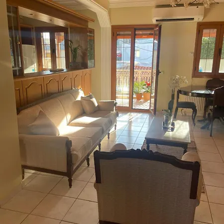 Cedar House A Greek Treasure Tatil Evi