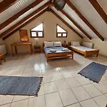 度假居 Cedar House A Greek Treasure 萨米
